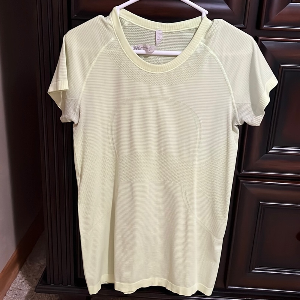 Lululemon swiftly tech tee